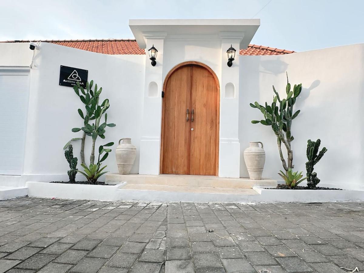 Amerta Villa Seminyak Bagian luar foto