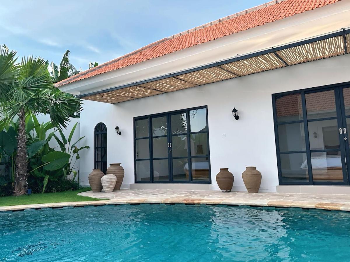 Amerta Villa Seminyak Bagian luar foto
